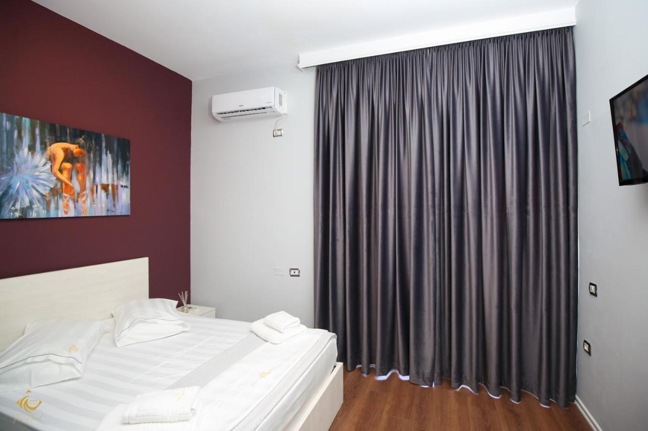 The Hart Hotel Vlorë Exterior foto