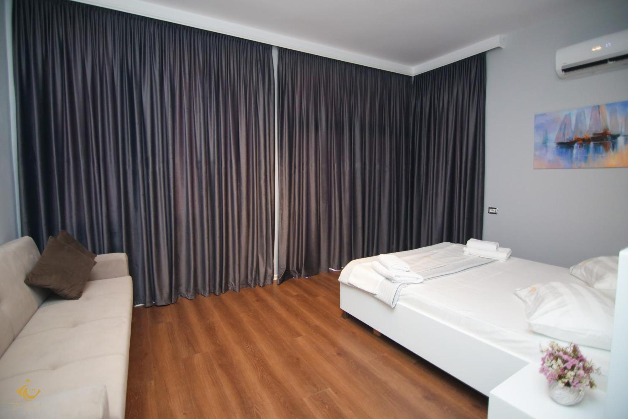The Hart Hotel Vlorë Exterior foto